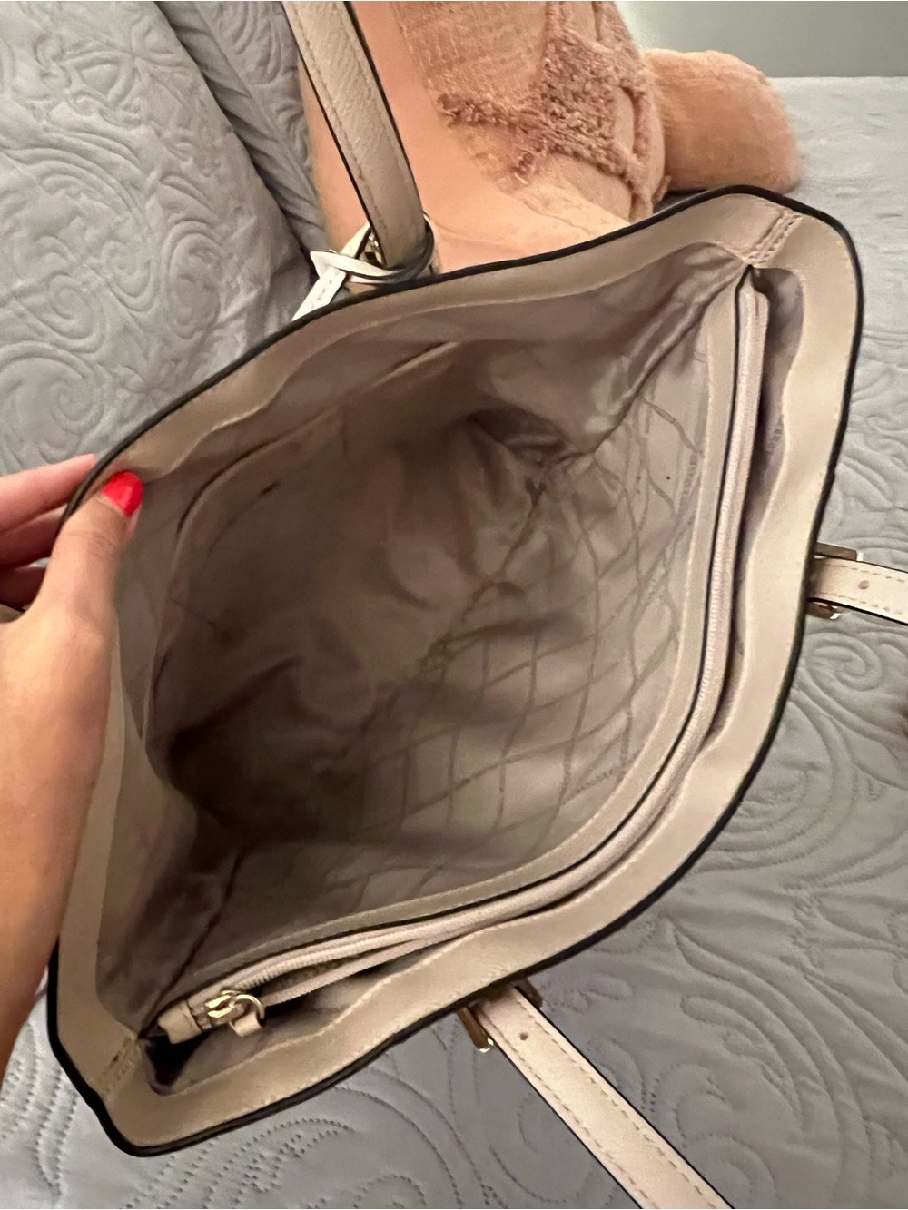 Michael Kors Rose Gold Signature Tote with Matching Wallet - Picture 8 of 12